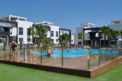 Ullakkohuoneisto Oasis Beach La Zenia 2 Nº 074 on España Casas