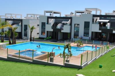 Stueetage lejlighed i Oasis Beach Punta Prima 8 Nº 039 in España Casas