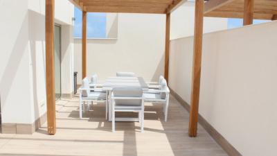 Rent a penthouse in Residence EMA Villamartin in España Casas